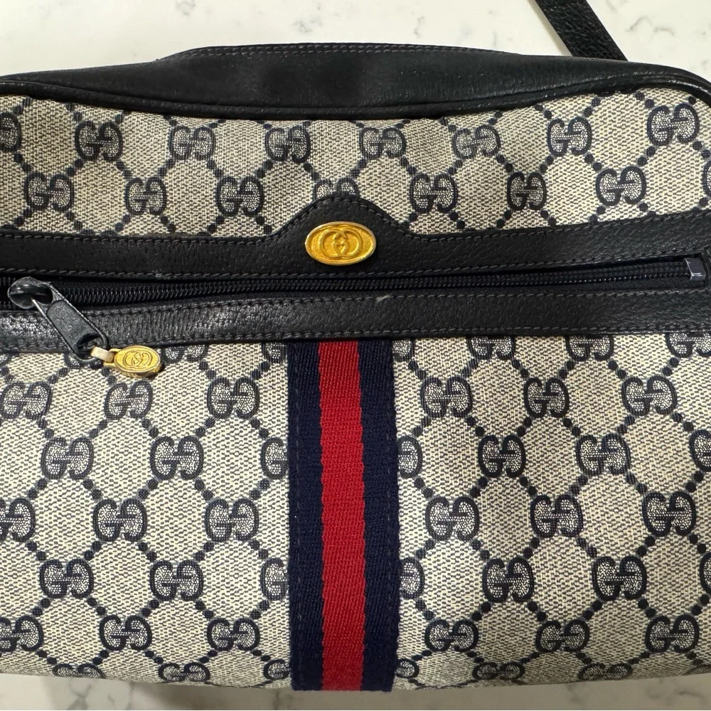 Gucci Crossbody Bag in Navy and Cream - Picture 2 of 6